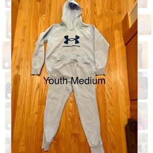 Under Armour sweat shirt set